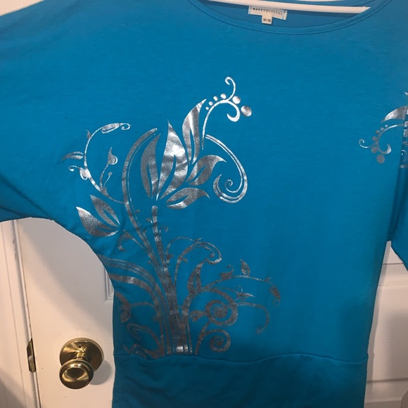 Blue & silver top - Picture 3 of 7